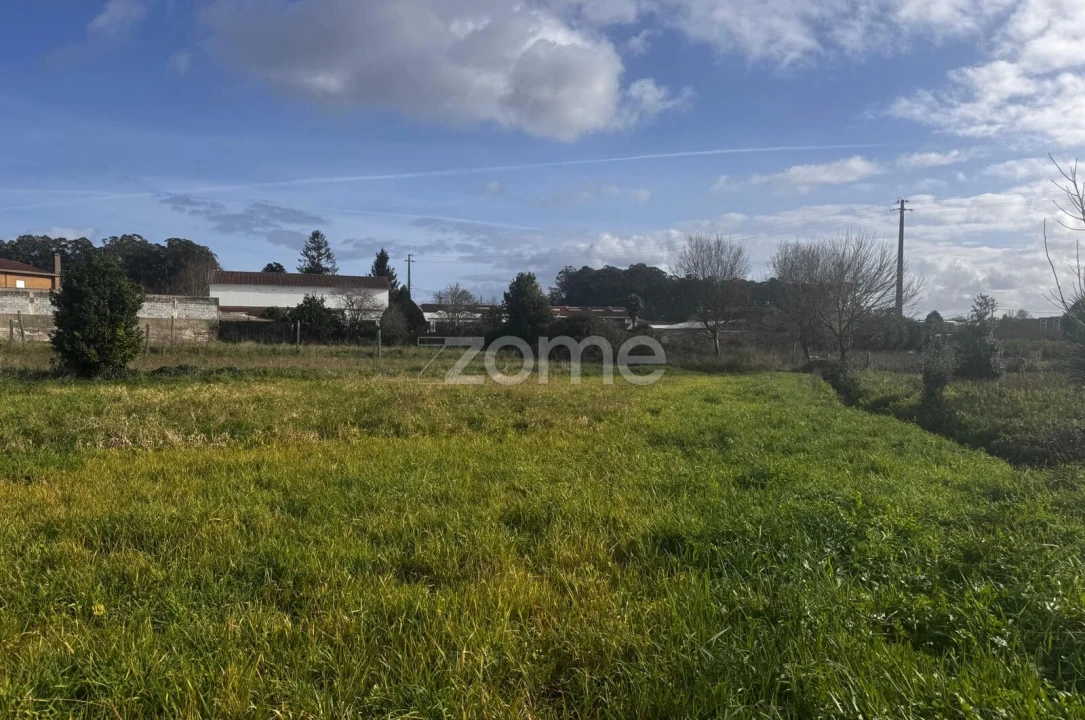 Terreno para Venda em Castêlo da Maia Foto 10