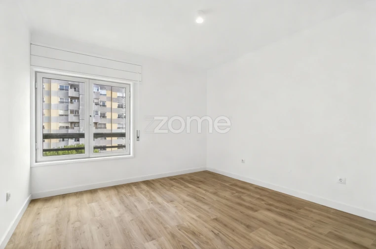 Apartamento T2 para Arrendamento em Aldoar, Foz do Douro e Nevogilde Foto 17