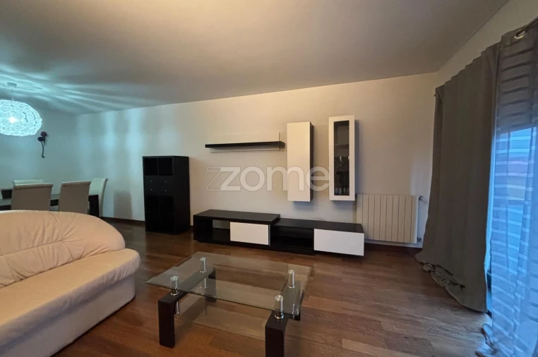 Apartamento T1 para Arrendamento em Paranhos Foto 11