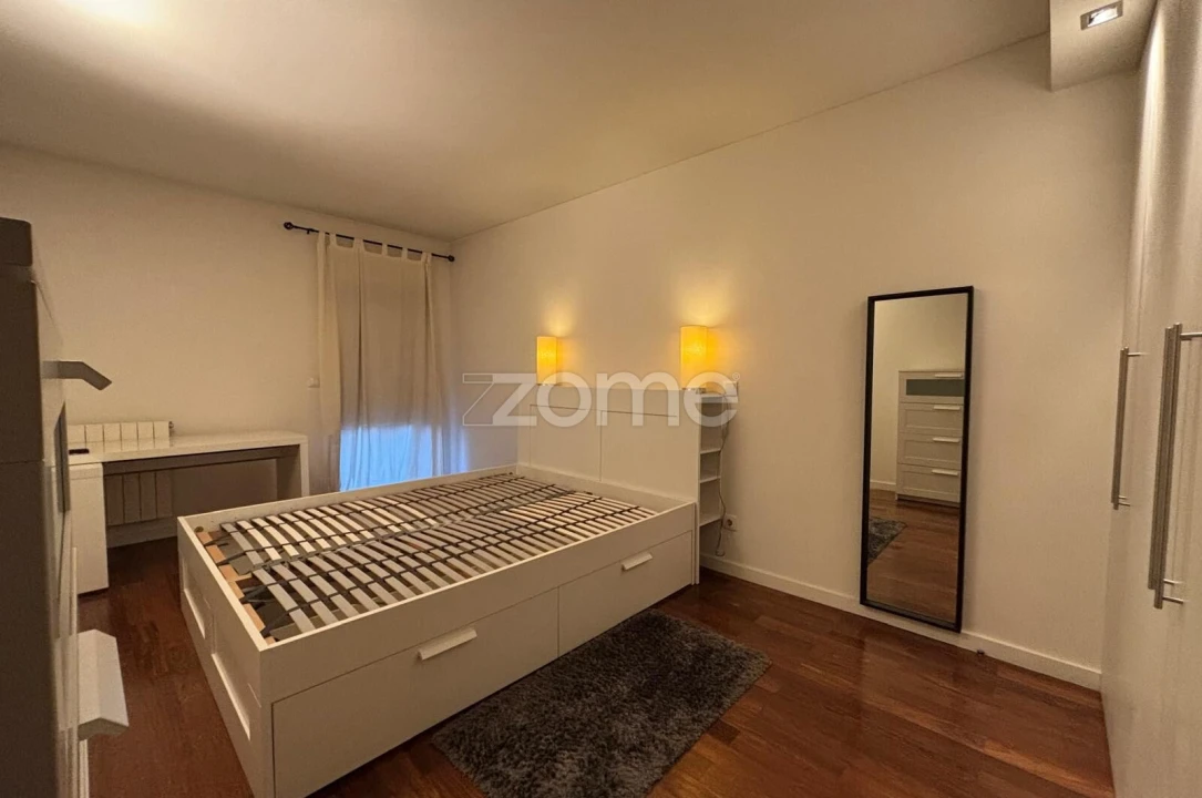 Apartamento T1 para Arrendamento em Paranhos Foto 16