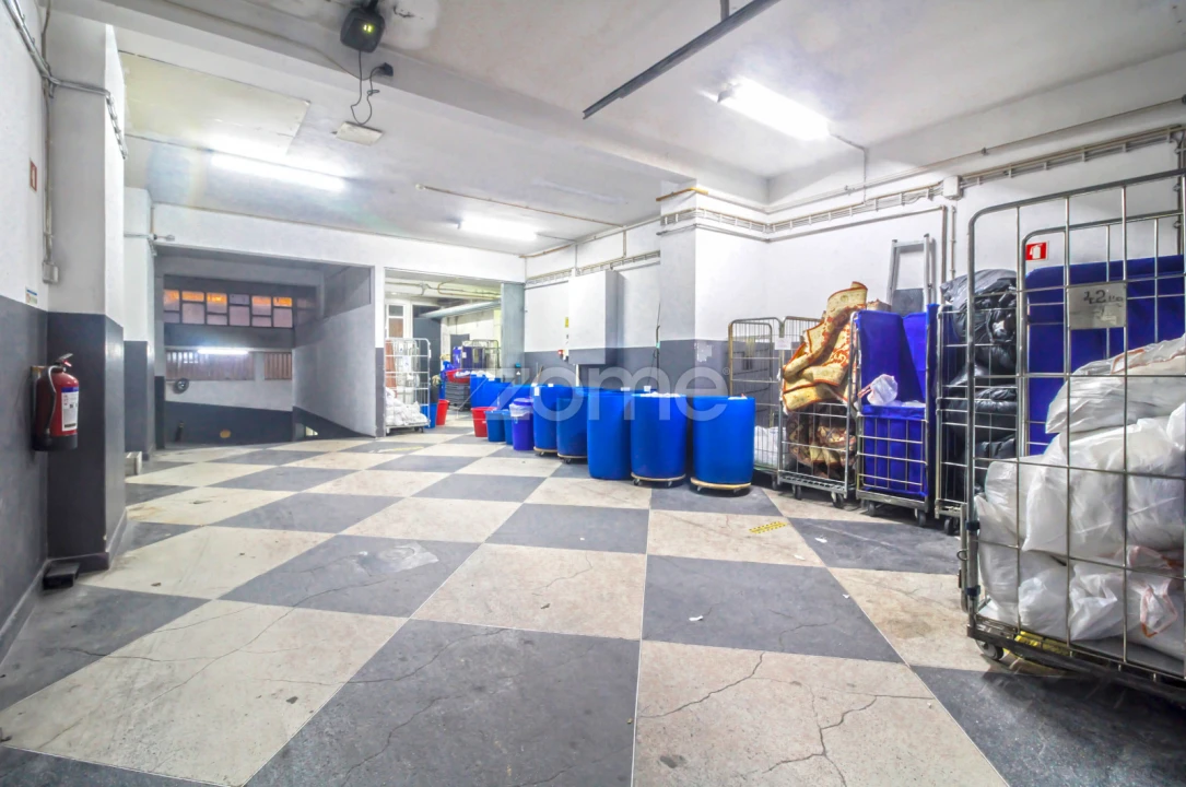 Terreno Comércio / Armazém para Venda em Bonfim Foto 2