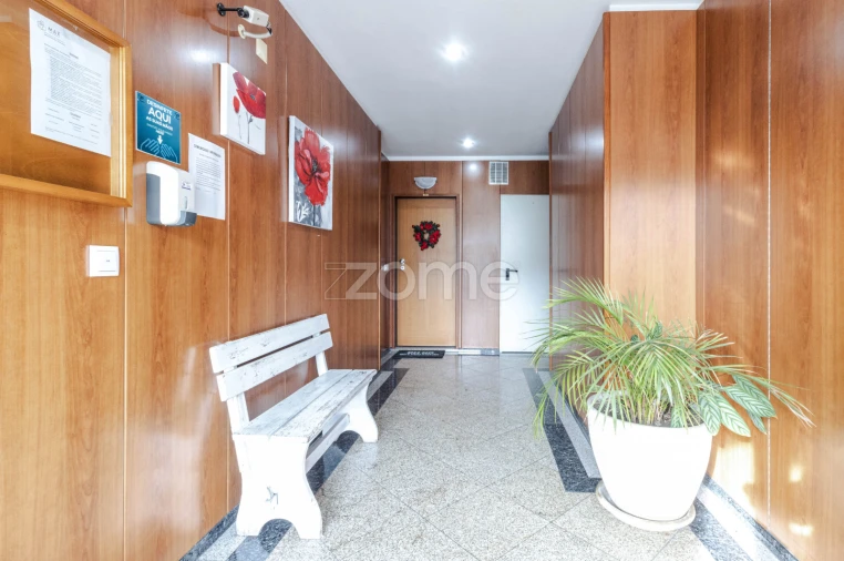Apartamento T2 para Venda em Rebordosa Foto 5