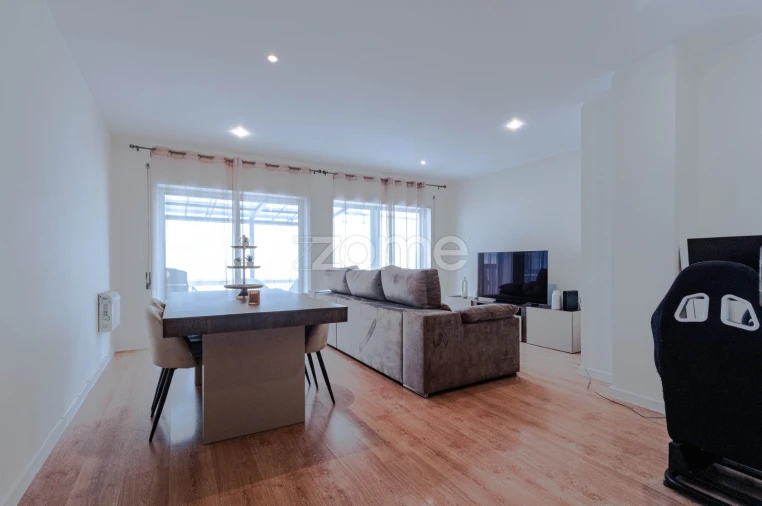 Apartamento T2 para Venda em Rebordosa