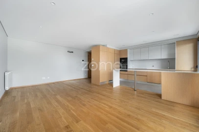 Apartamento T1 para Arrendamento em Paranhos