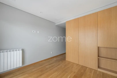 Apartamento T1 para Arrendamento em Paranhos