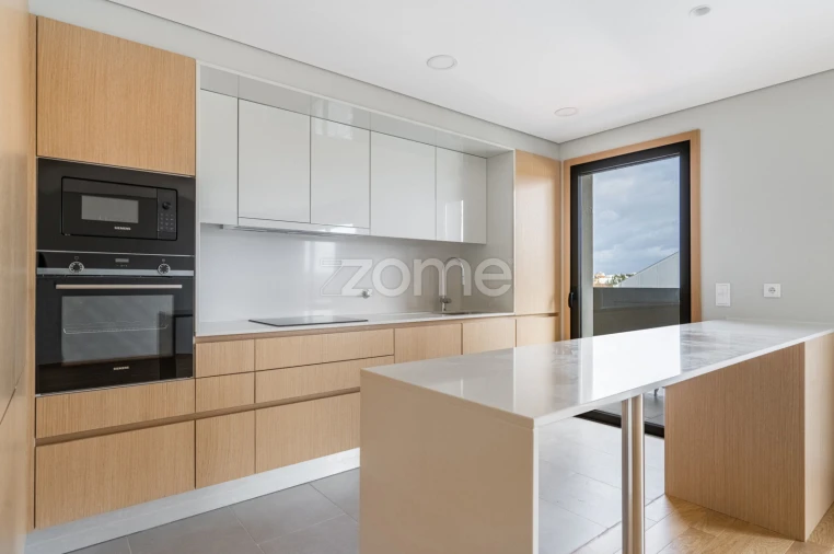Apartamento T1 para Arrendamento em Paranhos Foto 7