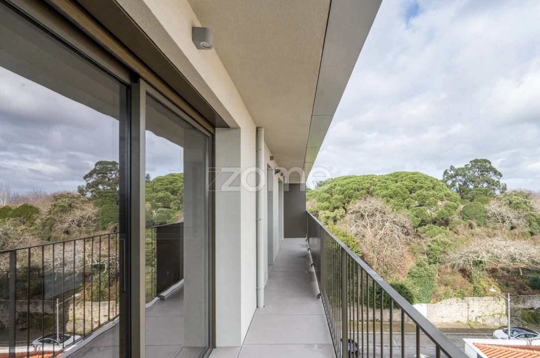 Apartamento T1 para Arrendamento em Paranhos Foto 12