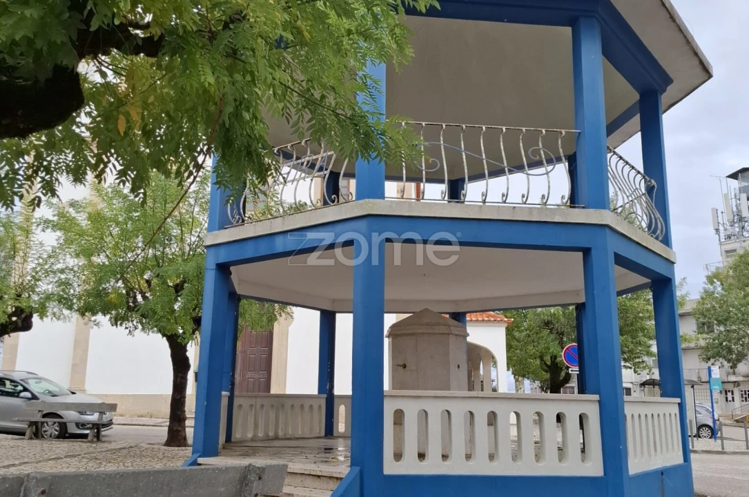 Moradia T9 para Venda em Serra e Junceira Foto 64