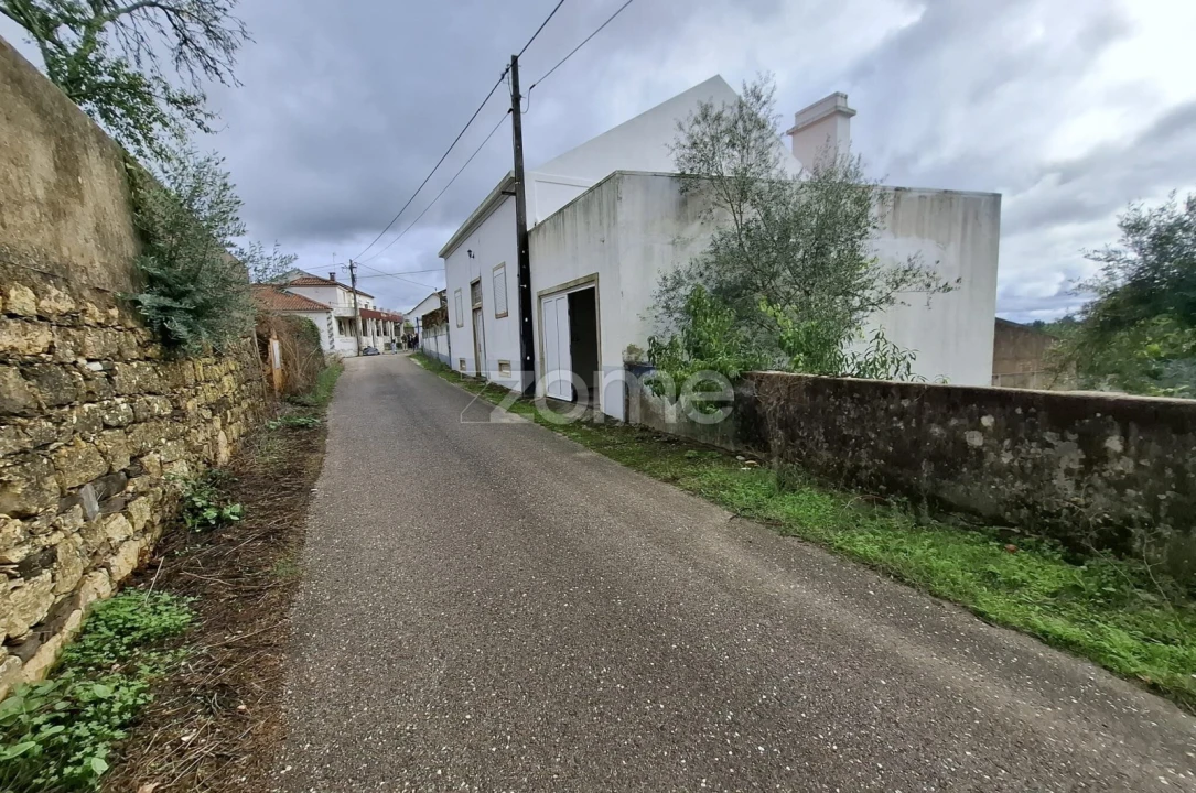 Moradia T9 para Venda em Serra e Junceira Foto 11