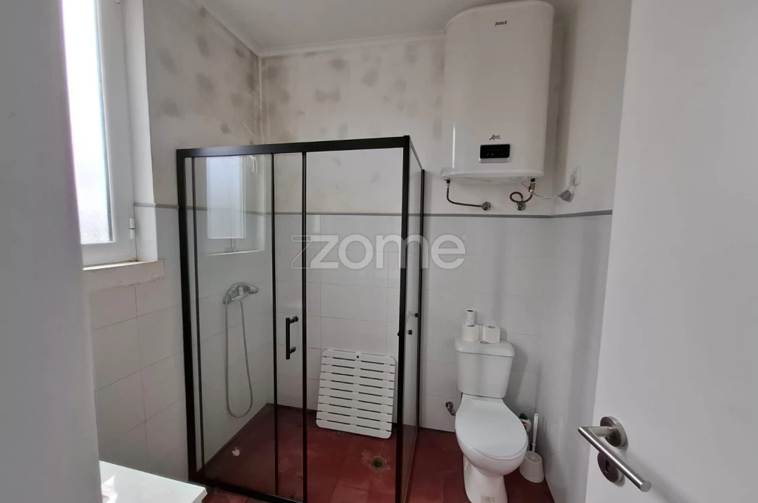 Moradia T9 para Venda em Serra e Junceira Foto 23