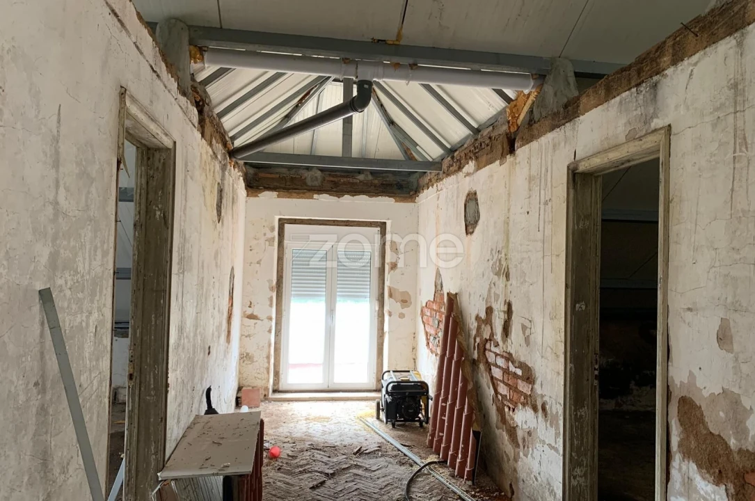 Moradia T9 para Venda em Serra e Junceira Foto 26