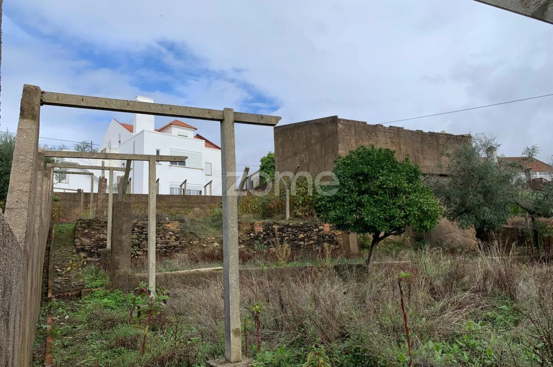 Moradia T9 para Venda em Serra e Junceira Foto 60