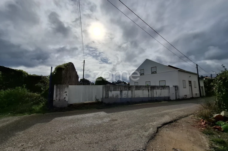 Moradia T9 para Venda em Serra e Junceira Foto 17