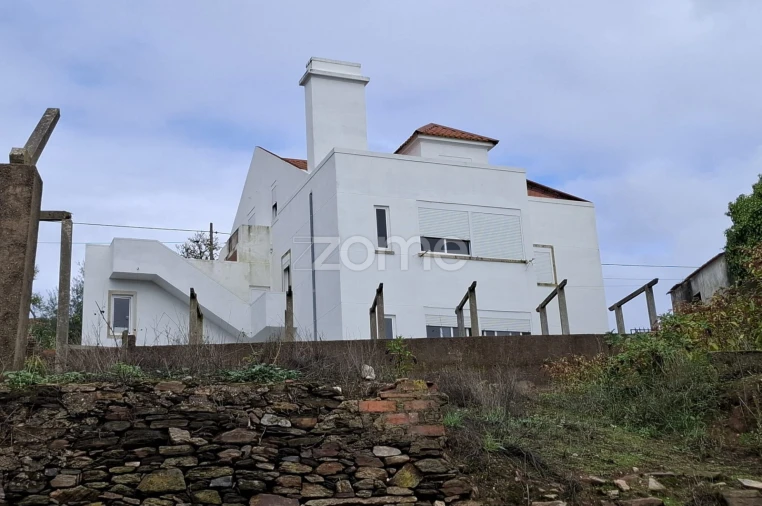 Moradia T9 para Venda em Serra e Junceira Foto 41