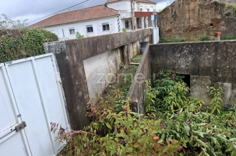 Moradia T9 para Venda em Serra e Junceira Foto 51