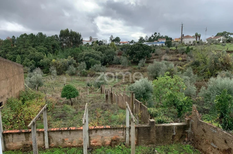 Moradia T9 para Venda em Serra e Junceira Foto 52