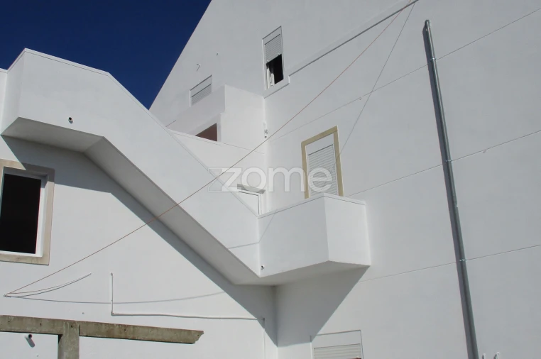 Moradia T9 para Venda em Serra e Junceira Foto 3