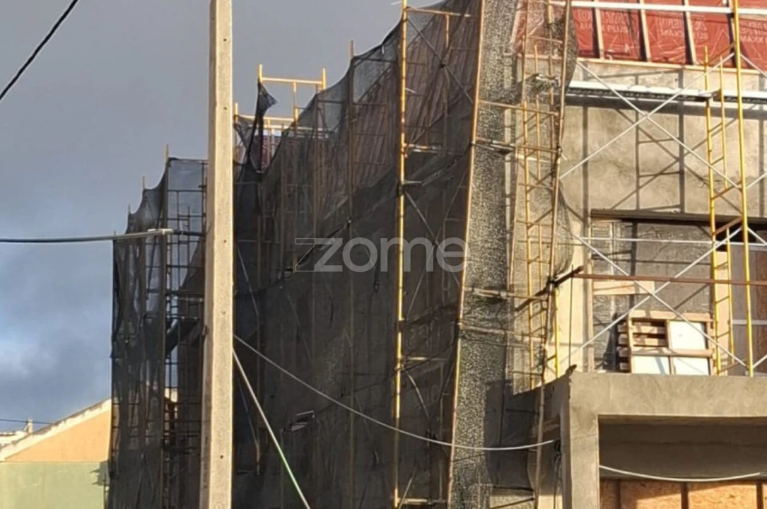 Moradia T3 para Venda em Rio de Mouro Foto 4