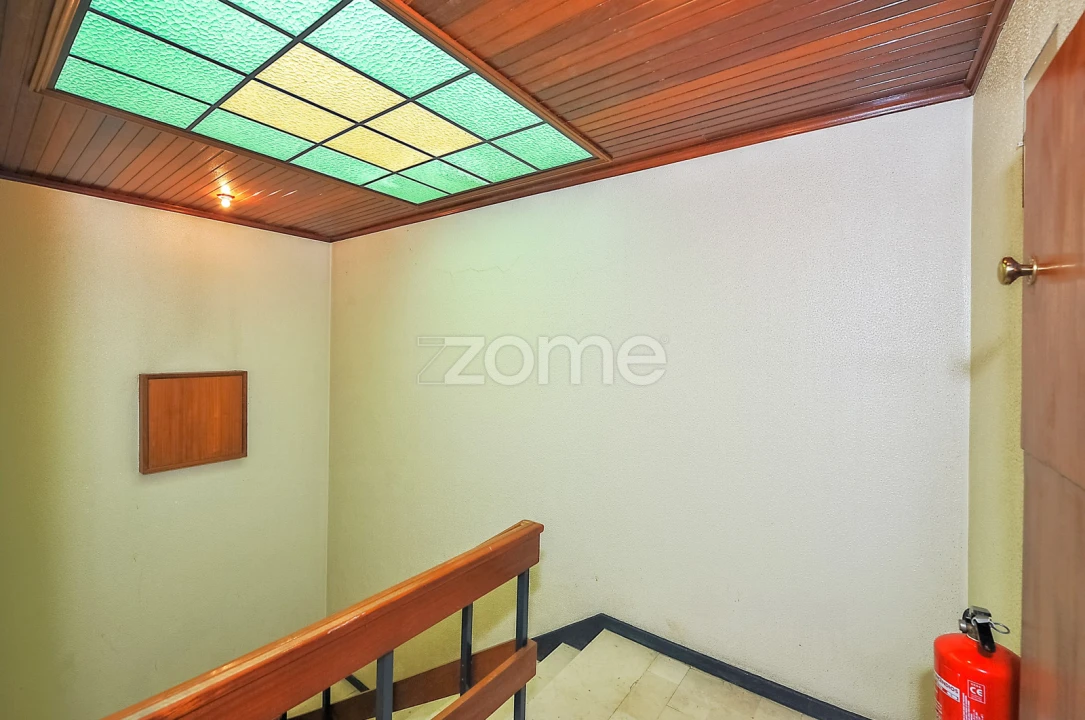 Apartamento T4 para Venda em Alcabideche Foto 30