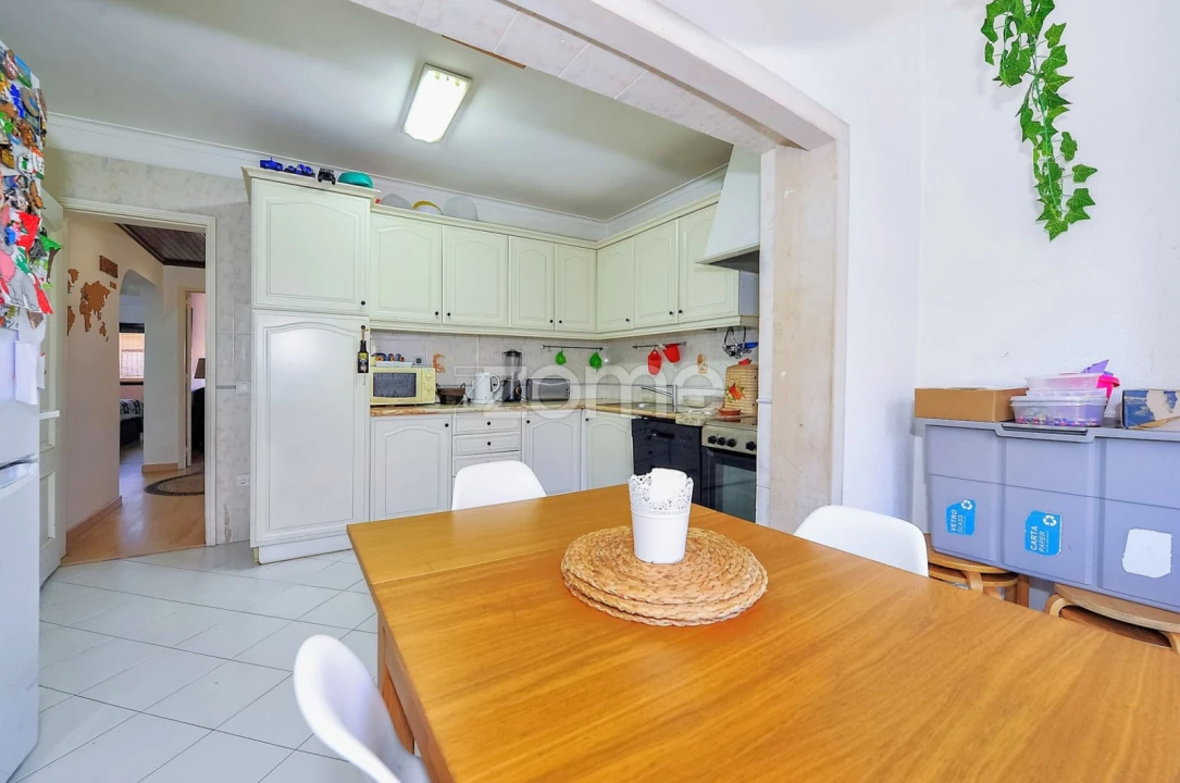 Apartamento T4 para Venda em Alcabideche Foto 1