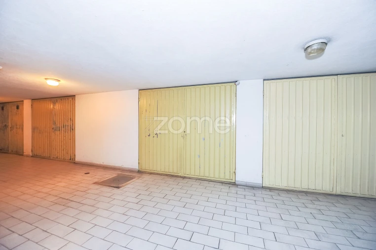 Apartamento T4 para Venda em Alcabideche Foto 31