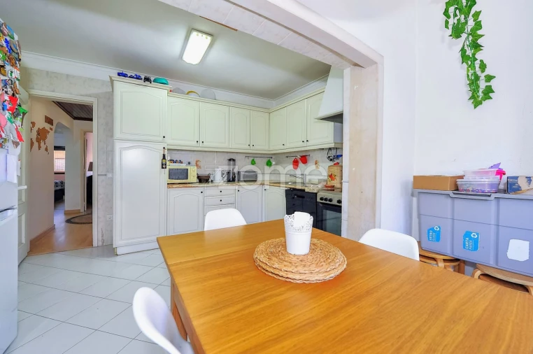 Apartamento T4 para Venda em Alcabideche Foto 1