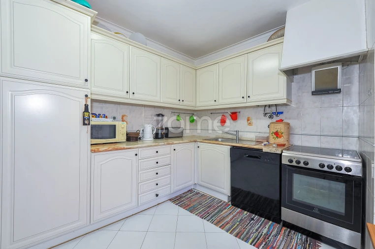 Apartamento T4 para Venda em Alcabideche Foto 10