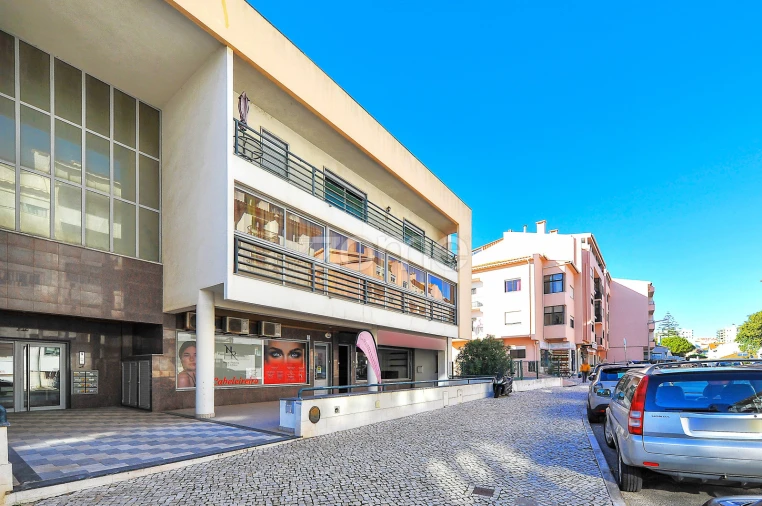 Negócio para Arrendamento em Carcavelos e Parede Foto 21