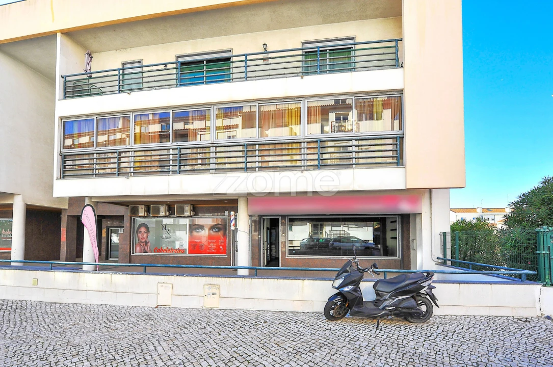 Negócio para Arrendamento em Carcavelos e Parede Foto 22