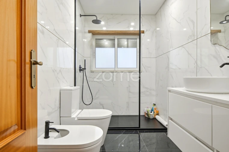 Moradia T5 para Venda em São Domingos de Rana Foto 27