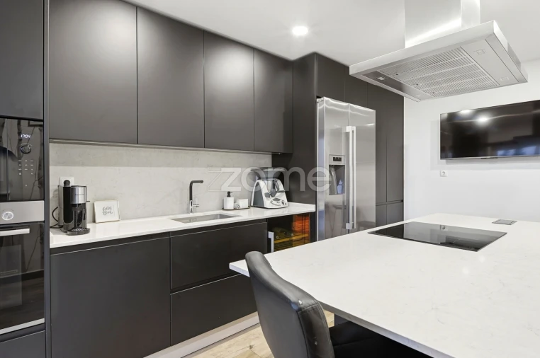 Moradia T5 para Venda em São Domingos de Rana Foto 4