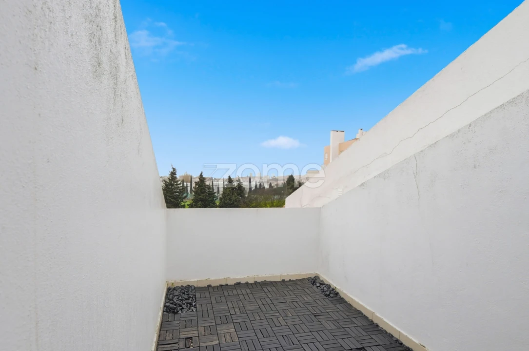 Moradia T5 para Venda em São Domingos de Rana Foto 37