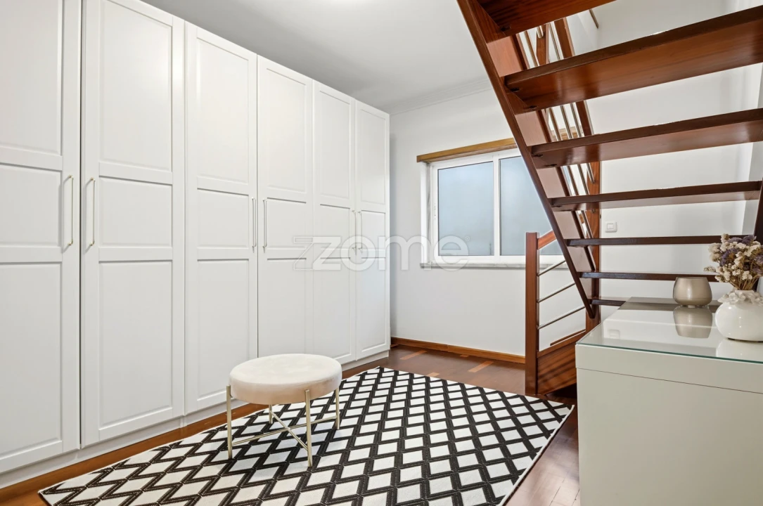 Moradia T5 para Venda em São Domingos de Rana Foto 38