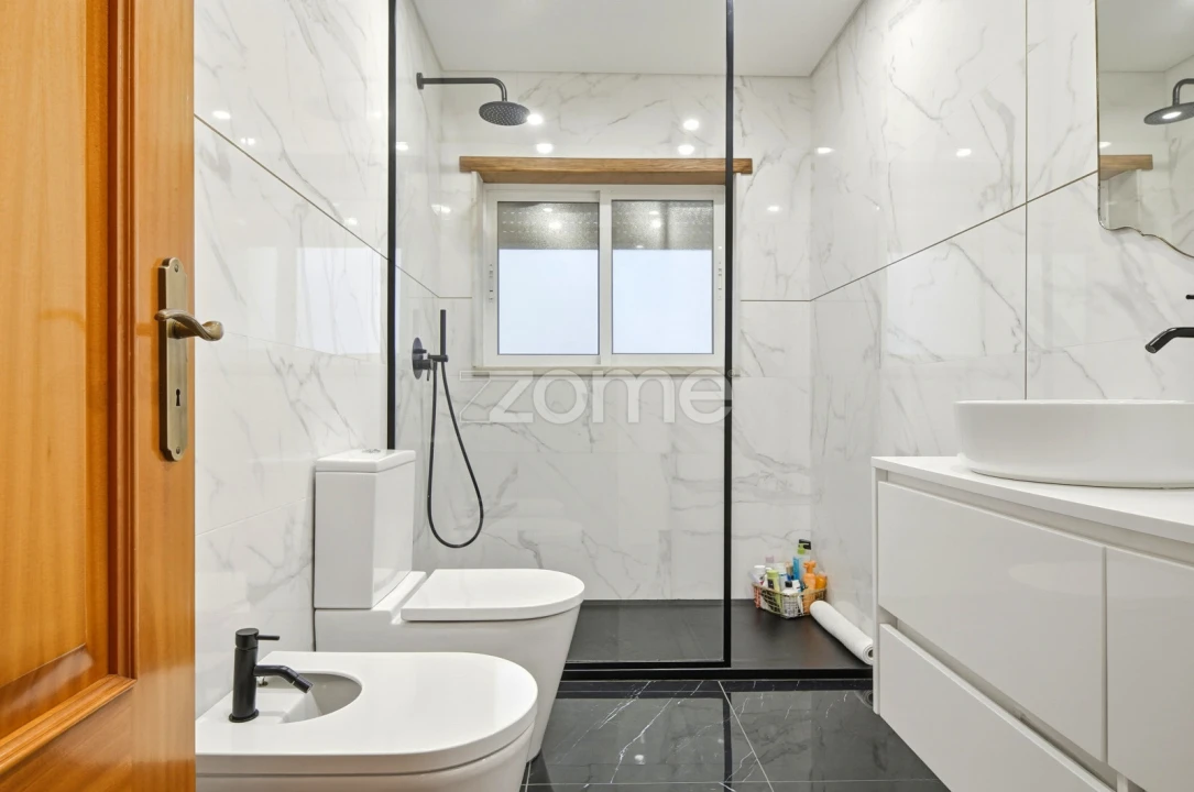 Moradia T5 para Venda em São Domingos de Rana Foto 27