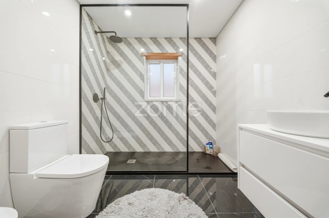 Moradia T5 para Venda em São Domingos de Rana Foto 22