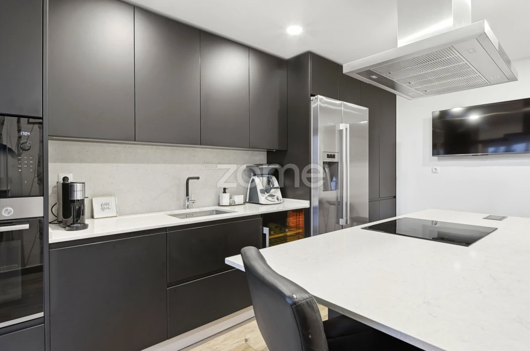 Moradia T5 para Venda em São Domingos de Rana Foto 4