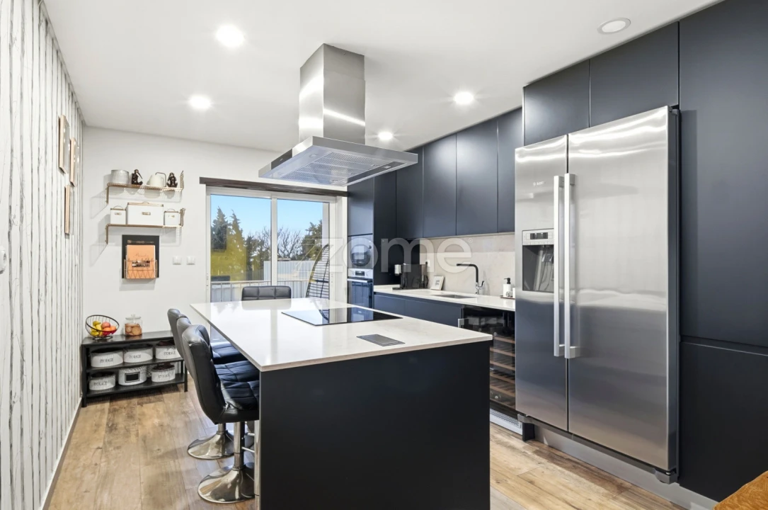 Moradia T5 para Venda em São Domingos de Rana Foto 5