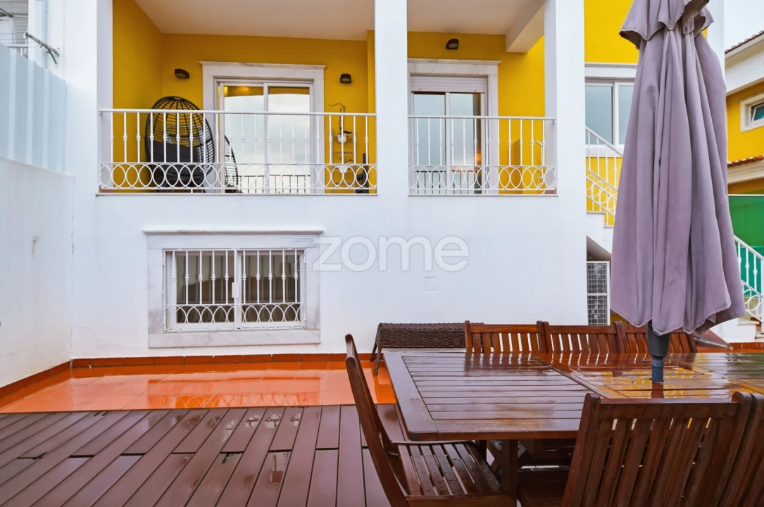 Moradia T5 para Venda em São Domingos de Rana Foto 50