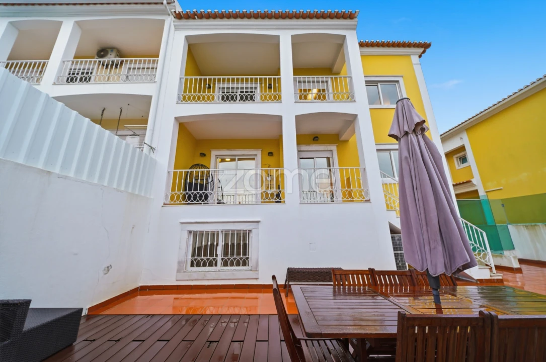 Moradia T5 para Venda em São Domingos de Rana Foto 2