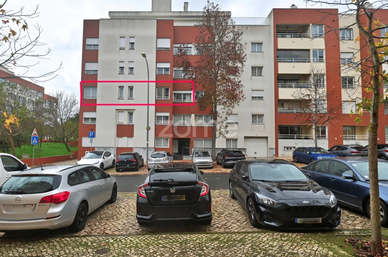 Apartamento T3 para Venda em São Domingos de Rana Foto 39