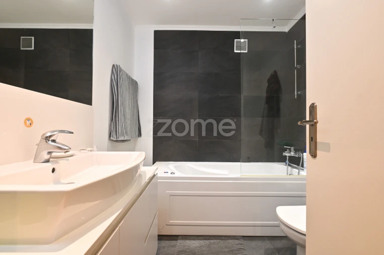 Apartamento T3 para Venda em São Domingos de Rana Foto 13