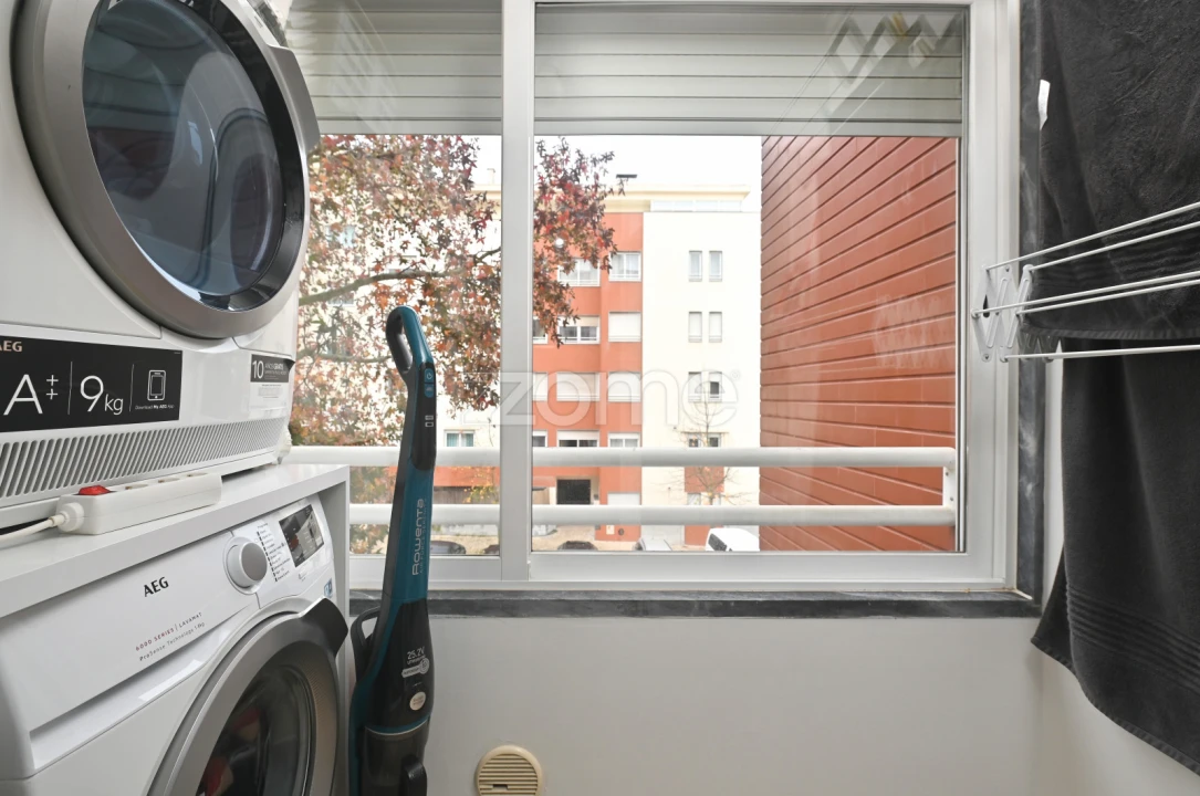 Apartamento T3 para Venda em São Domingos de Rana Foto 30