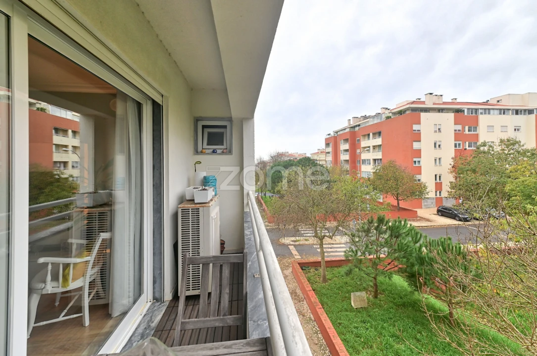 Apartamento T3 para Venda em São Domingos de Rana Foto 33