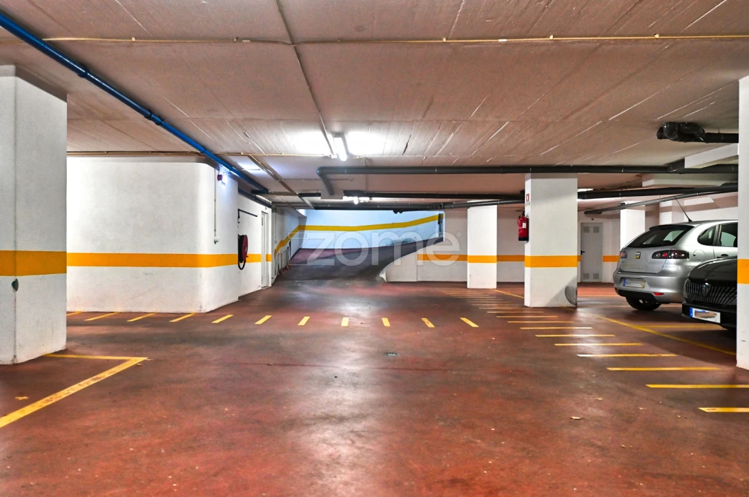 Apartamento T3 para Venda em São Domingos de Rana Foto 36