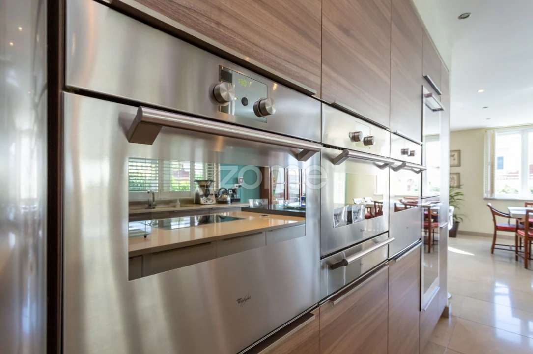 Moradia T9 para Arrendamento em Oeiras e São Julião da Barra, Paço de Arcos e Caxias Foto 17