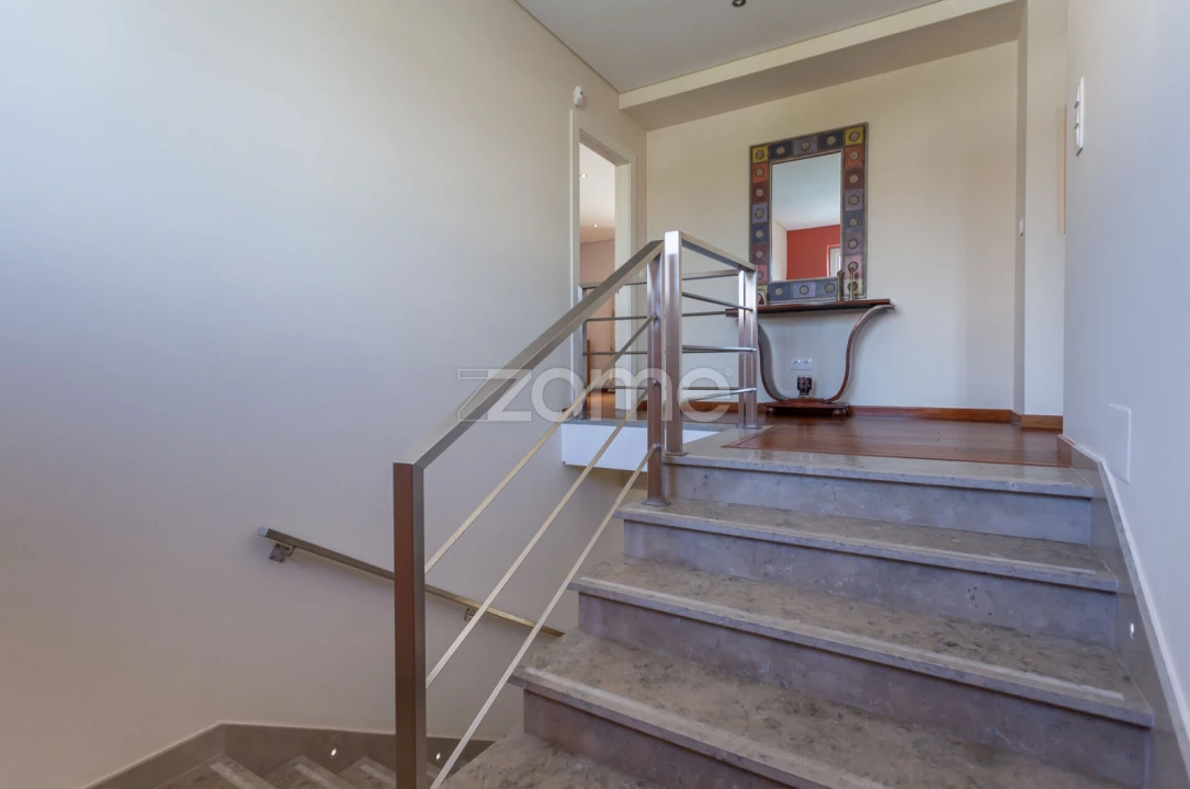 Moradia T9 para Arrendamento em Oeiras e São Julião da Barra, Paço de Arcos e Caxias Foto 23