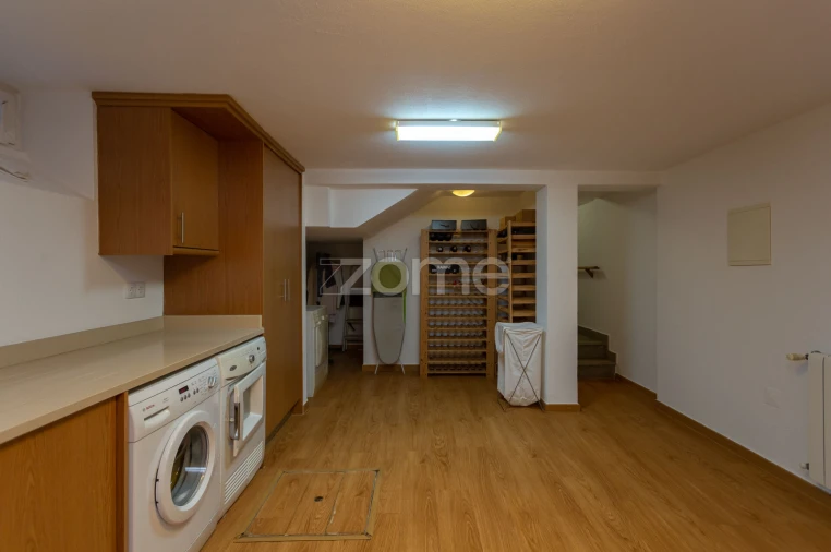 Moradia T9 para Arrendamento em Oeiras e São Julião da Barra, Paço de Arcos e Caxias Foto 59