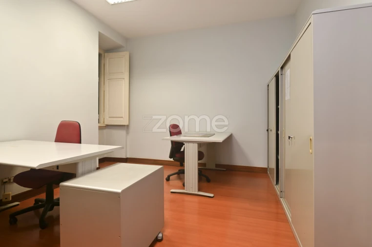 Apartamento T7 para Venda em Avenidas Novas Foto 23