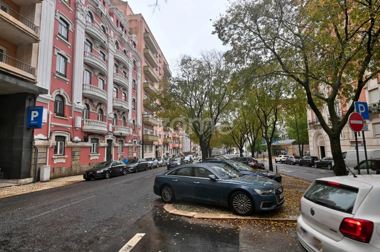 Apartamento T7 para Venda em Avenidas Novas Foto 34