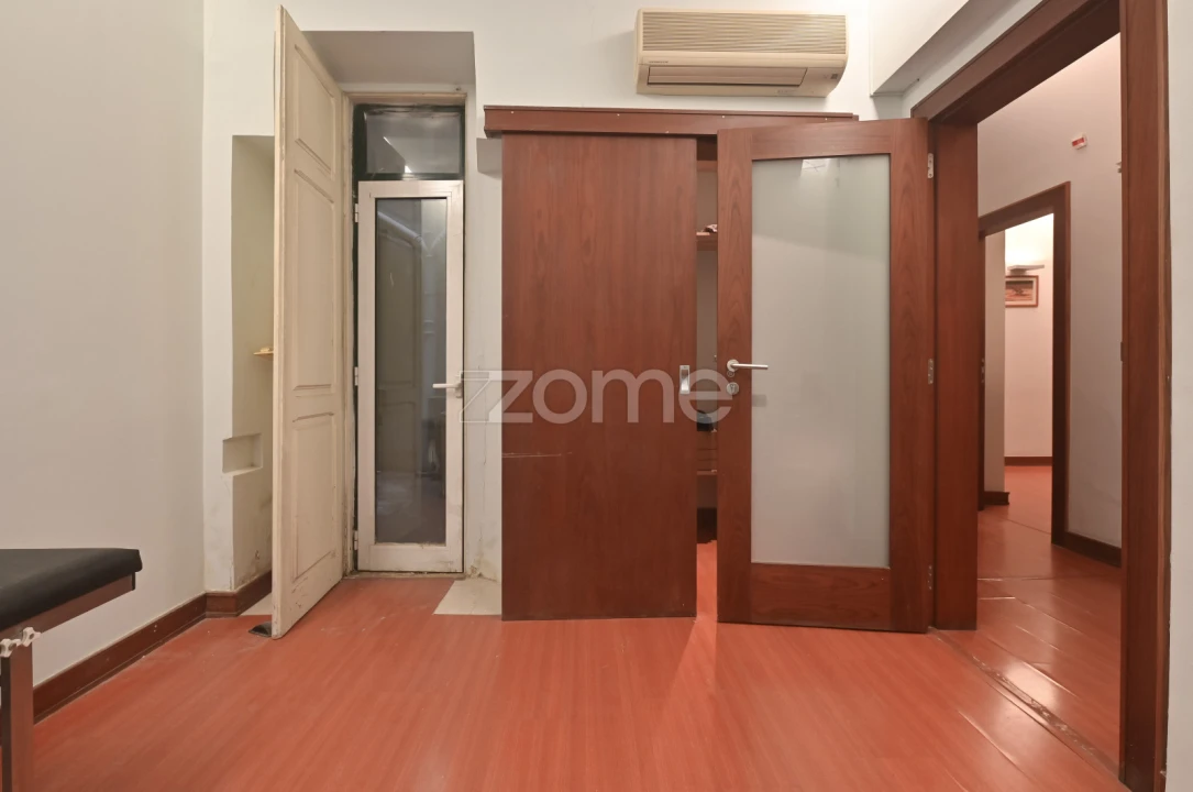 Apartamento T7 para Venda em Avenidas Novas Foto 5